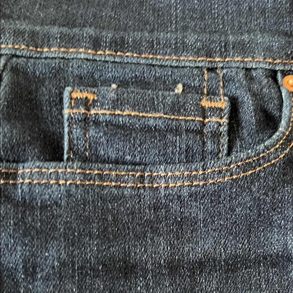 Denizen from Levi's High Rise Deep Blue Jeans - Picture 13 of 16